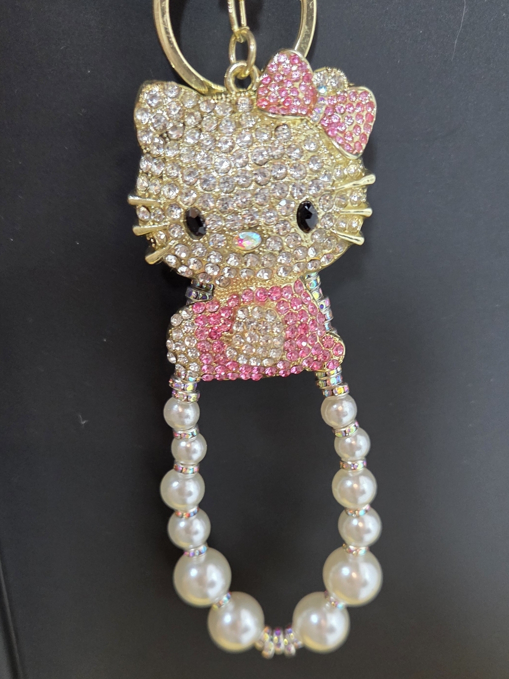 HELLO KITTY STYLE GOLD CRYSTAL & PEARL BAG CHARM / KEYCHAIN (NWT)